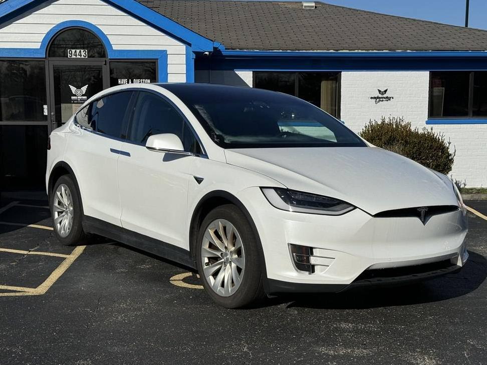 TESLA MODEL X 2021 5YJXCBE25MF321406 image